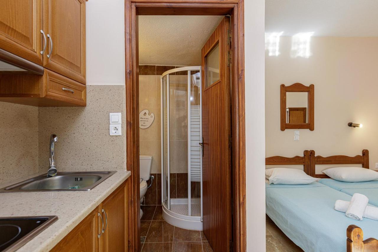 Pension Lucy Panormos  Экстерьер фото