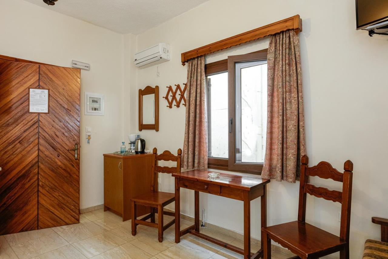 Pension Lucy Panormos  Экстерьер фото