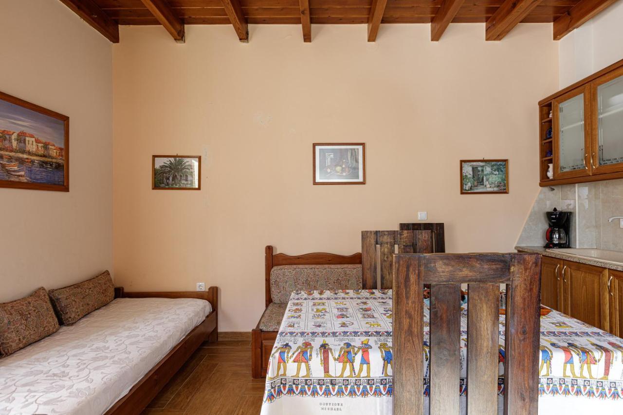 Pension Lucy Panormos  Экстерьер фото